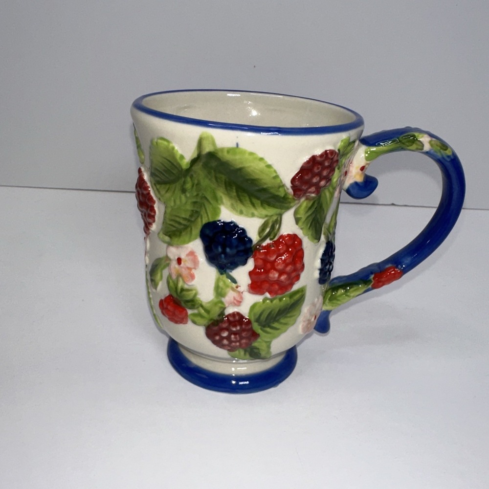 TEMP-TATIONS by TARA Figural Fruit Coffee Tea Cup Mixed Berries 12oz Vintage New